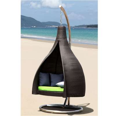 Beautiful hanging ceiling swing egg chair for garden